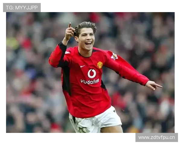 C罗曼联初期成长路径：边锋到核心的转变解析