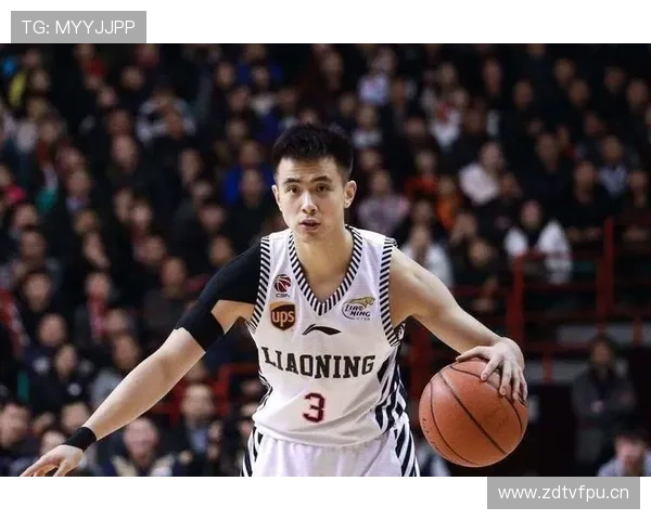 赵继伟又顶着一堆广告出场了，感觉比打球还忙碌一样！